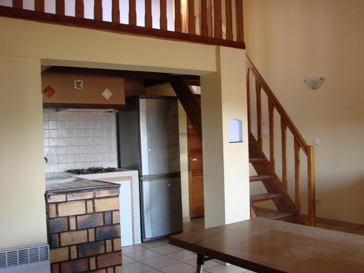 25 Fm 2 D Apartment Coursan Bagian luar foto