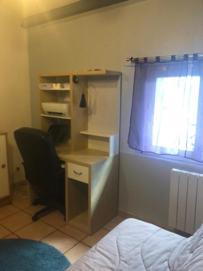 25 Fm 2 D Apartment Coursan Bagian luar foto